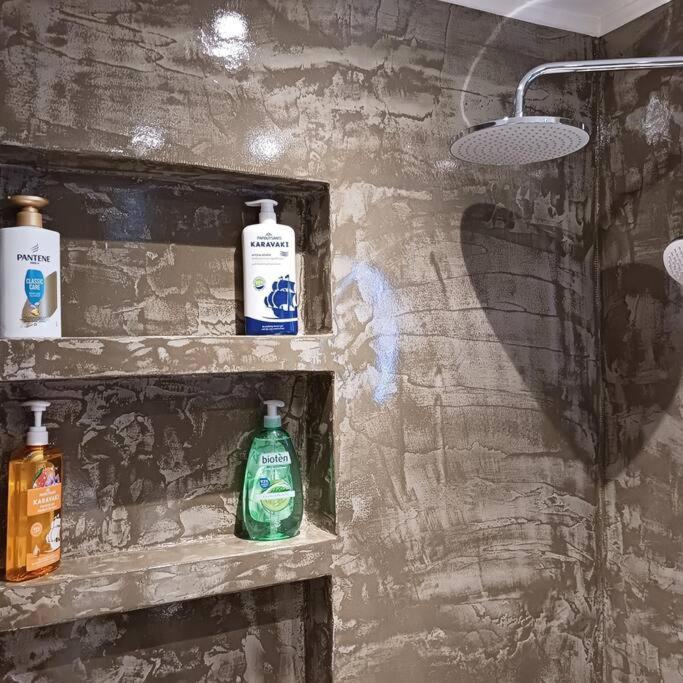 Boutique Eptalofos 15Min From Airport And Sea Apartment Kouvaras Ngoại thất bức ảnh