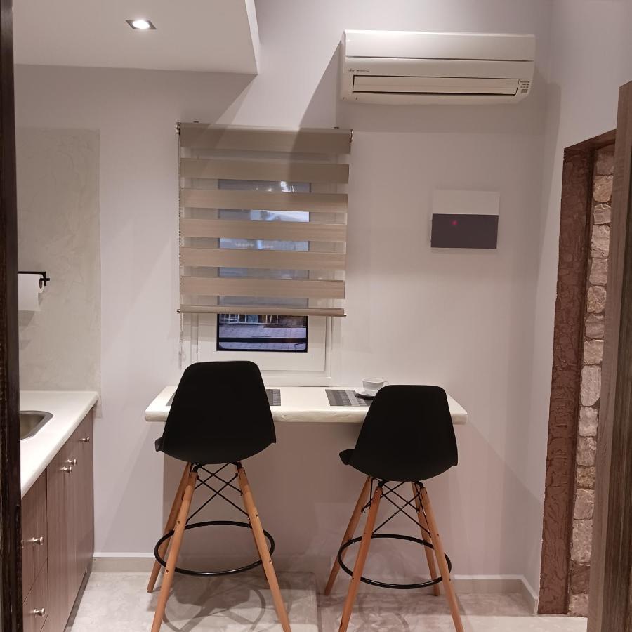 Boutique Eptalofos 15Min From Airport And Sea Apartment Kouvaras Ngoại thất bức ảnh