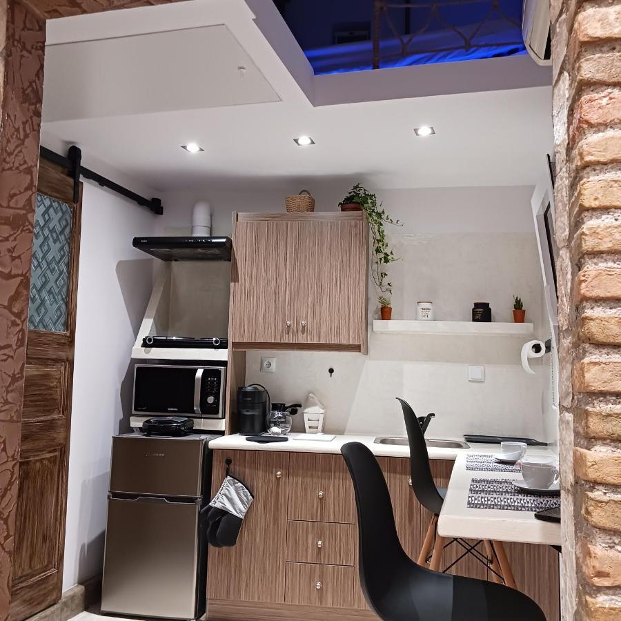 Boutique Eptalofos 15Min From Airport And Sea Apartment Kouvaras Ngoại thất bức ảnh